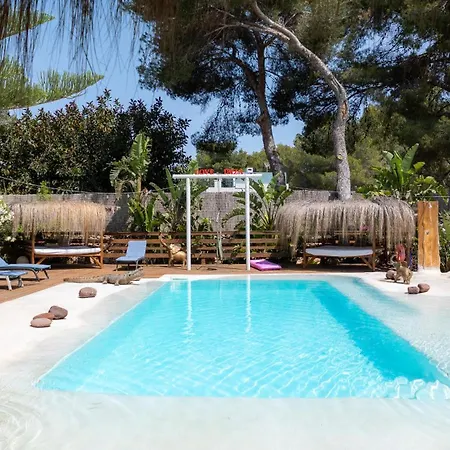 Clara Ibiza * Santa Eularia des Riu